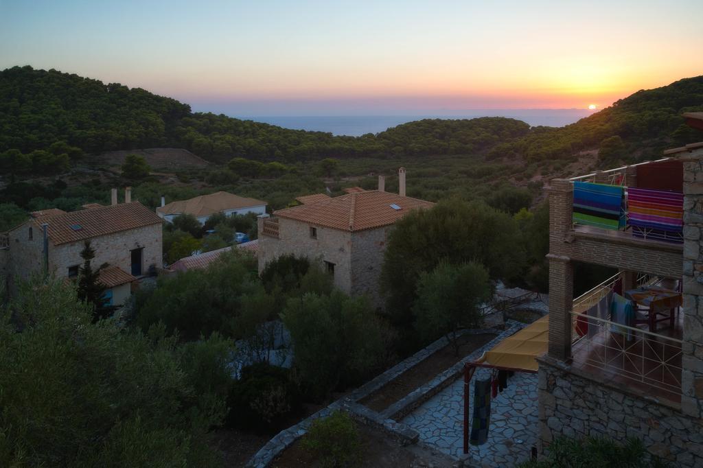 Revera Traditional Stone Villas, Apartments&Studios Keri Esterno foto